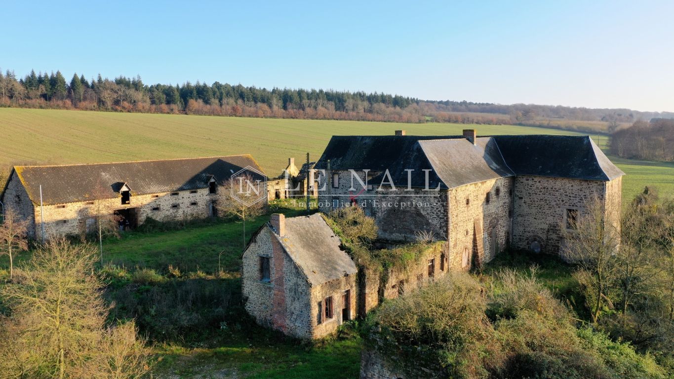 house 10 rooms for sale on CRAON (53400) - See details