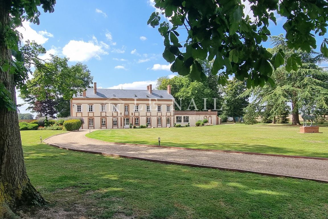 property 15 rooms for sale on VERNEUIL SUR AVRE (27130) - See details
