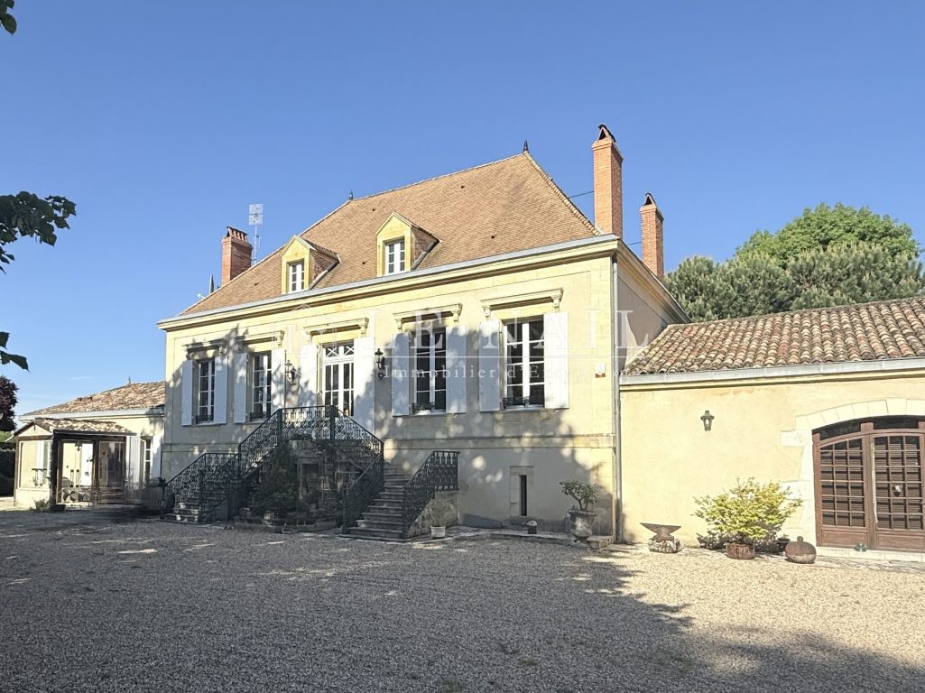 maison de maître 8 pièces en vente à BERGERAC (24100) - Plus de details
