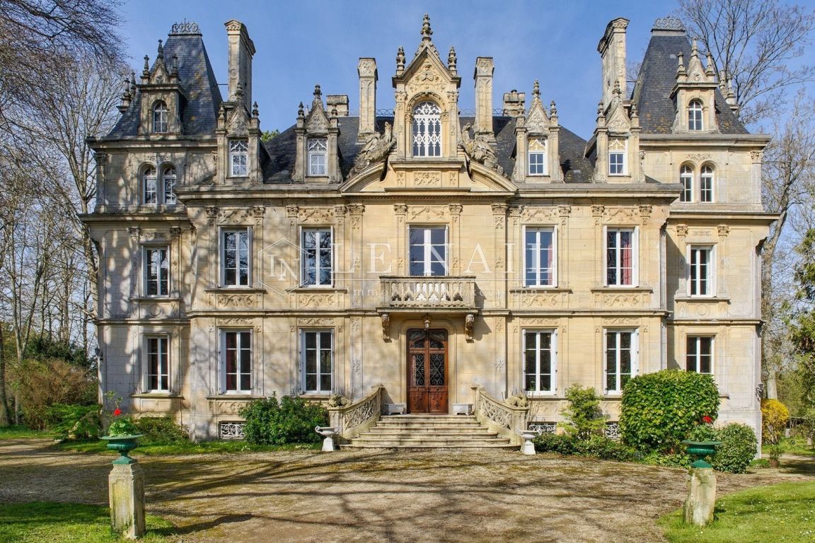 castle 14 rooms for sale on BAYEUX (14400) - See details