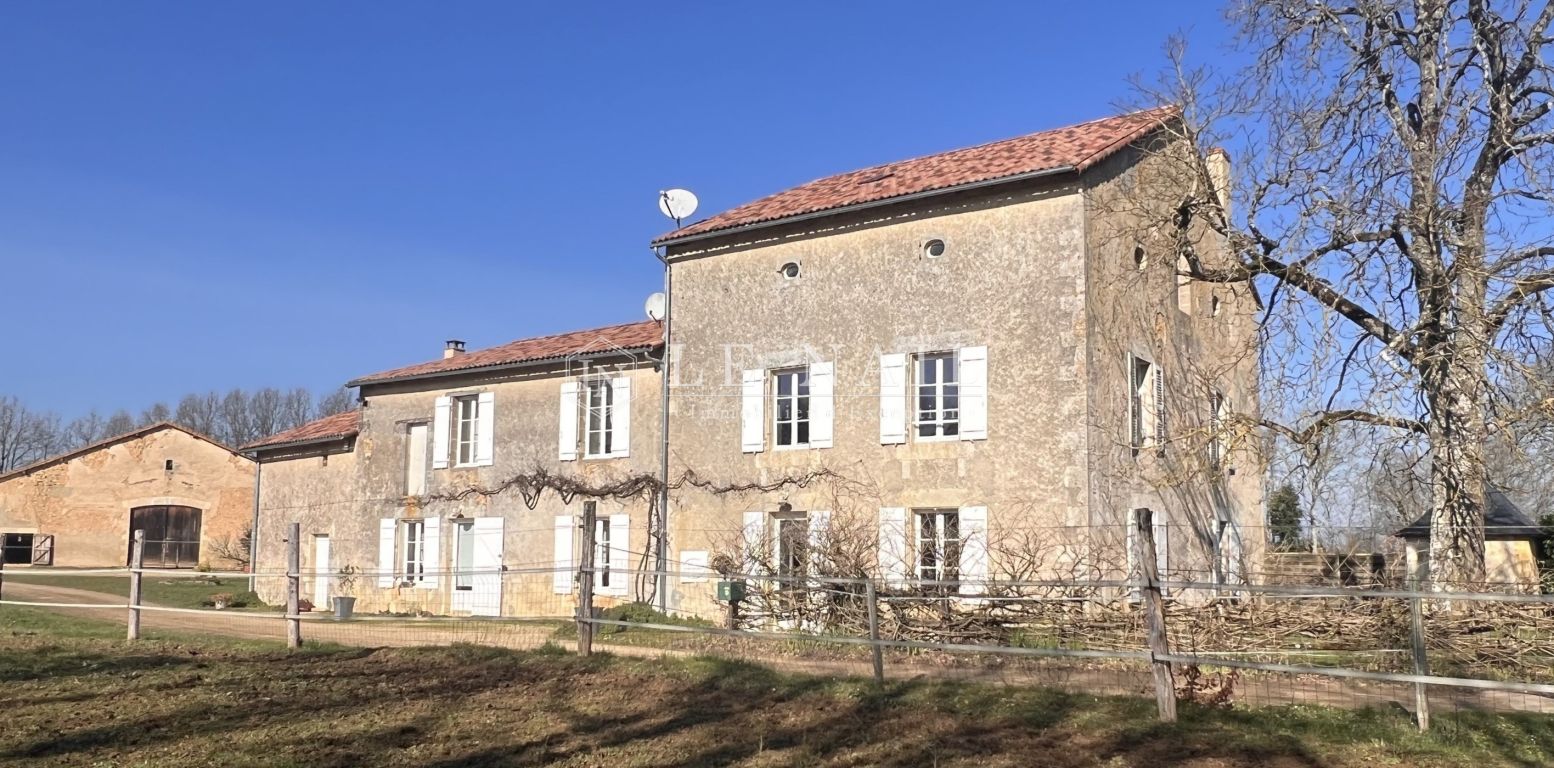 propriété 9 pièces en vente à GENCAY (86160) - Plus de details
