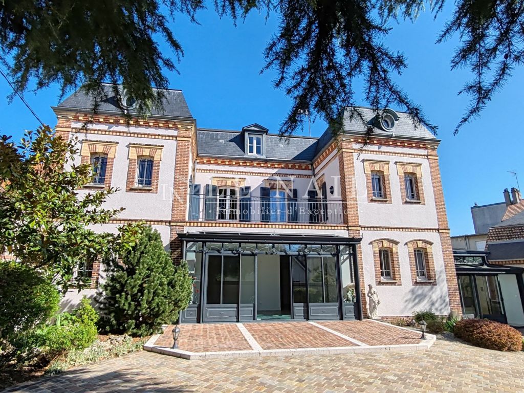 maison de ville 10 pièces en vente à CHARTRES (28000) - Plus de details