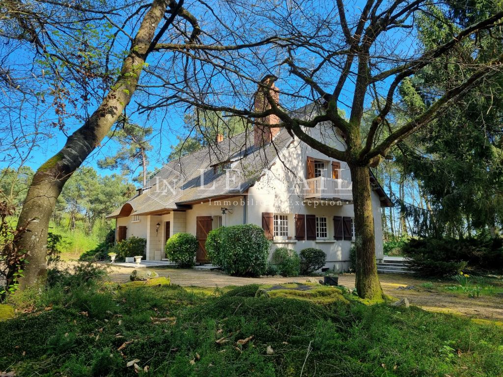 house 10 rooms for sale on TOURS (37000) - See details