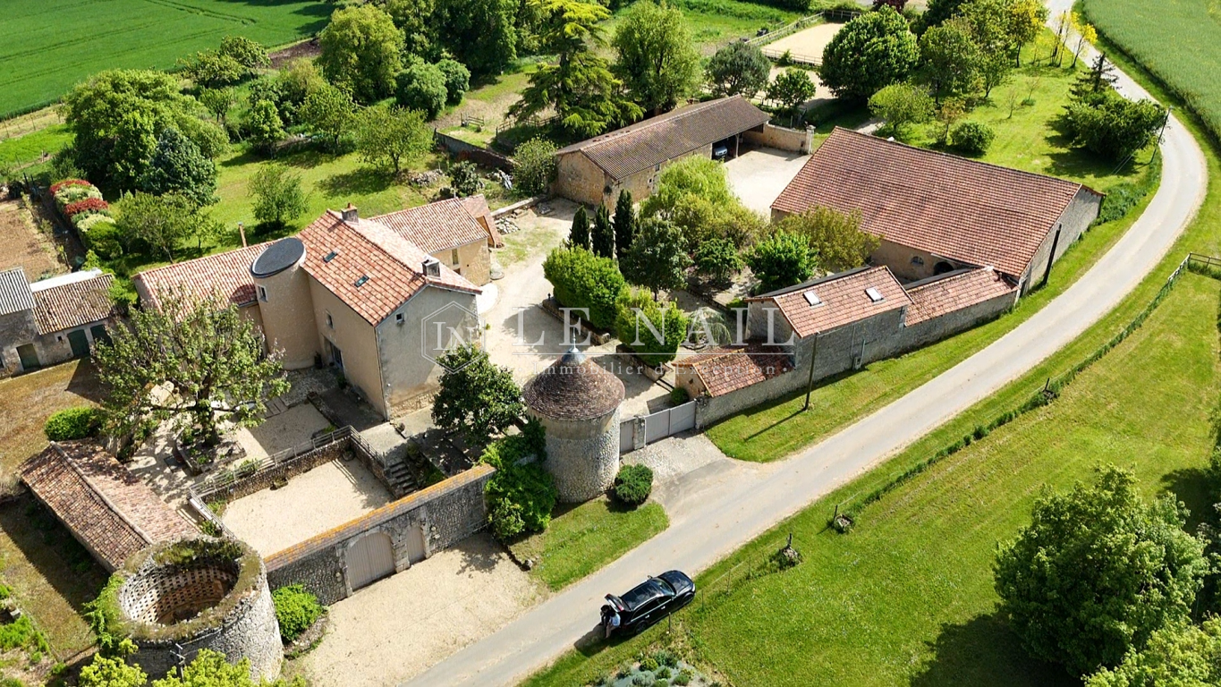 manor house 13 rooms for sale on POITIERS (86000) - See details