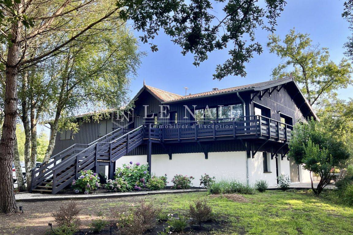 property 9 rooms for sale on ARCACHON (33120) - See details