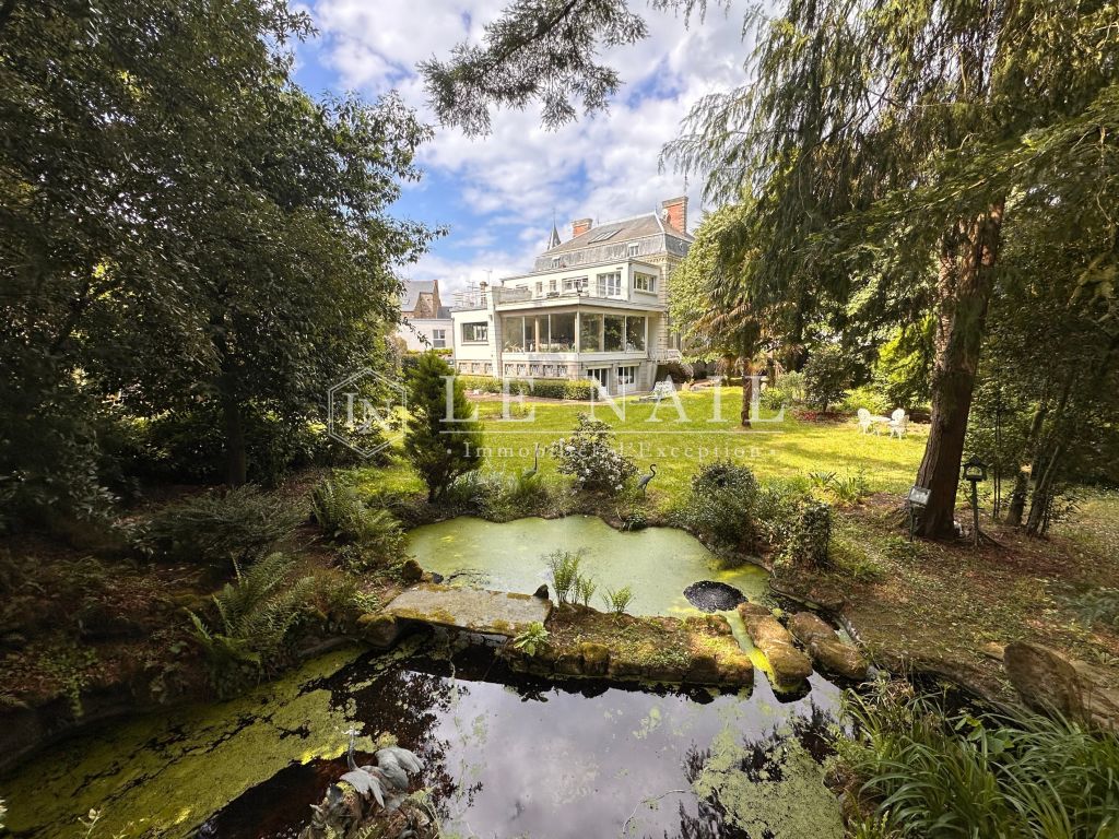 maison 12 pièces en vente à VALLONS DE L ERDRE (44540) - Plus de details