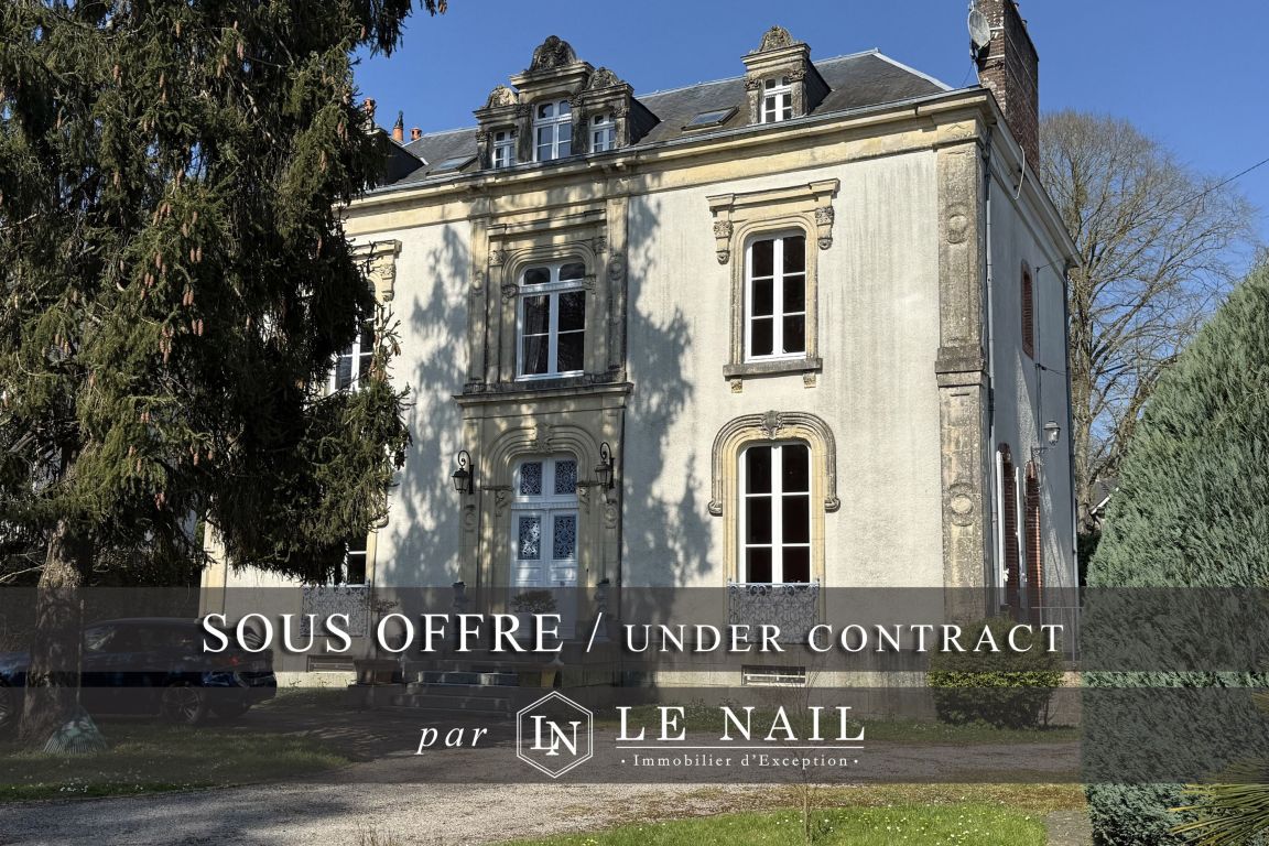 mansion 11 rooms for sale on MAYENNE (53100) - See details
