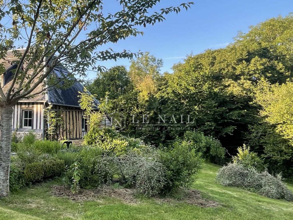 propriété 12 pièces en vente à PONT L EVEQUE (14130) - Plus de details