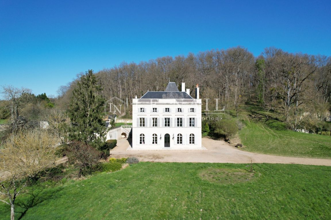 château 16 pièces en vente à ANGERS (49000) - Plus de details