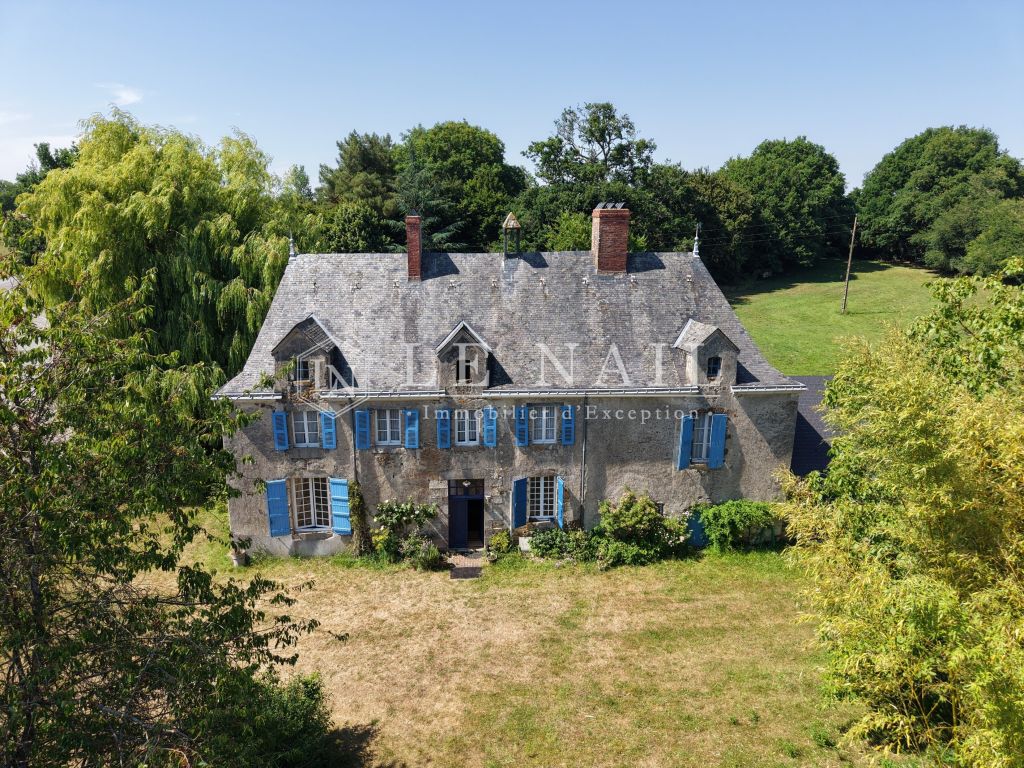 manoir 9 pièces en vente à LAVAL (53000) - Plus de details