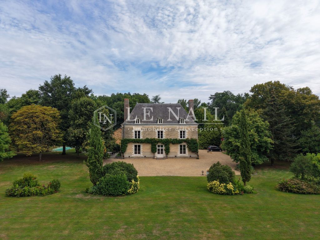 mansion 10 rooms for sale on SEGRE (49500) - See details