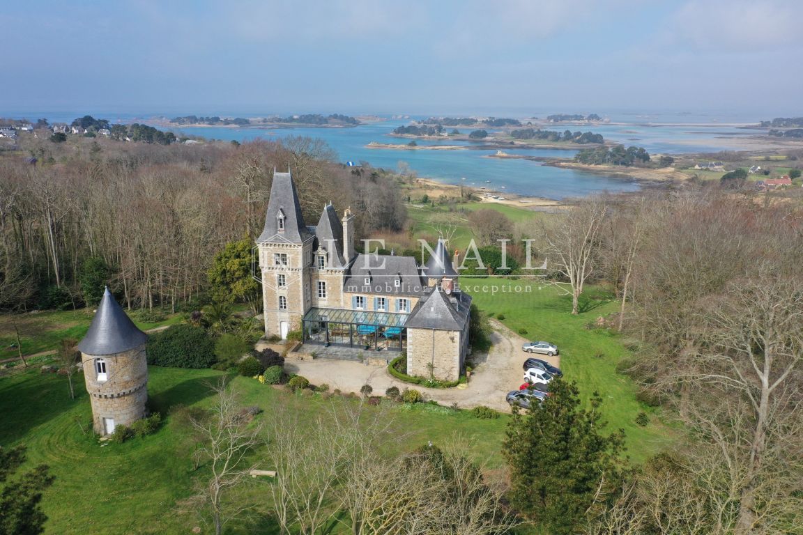château 17 pièces en vente à PERROS GUIREC (22700) - Plus de details