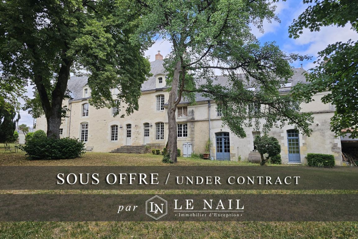 manor house 10 rooms for sale on BAUGE EN ANJOU (49150) - See details