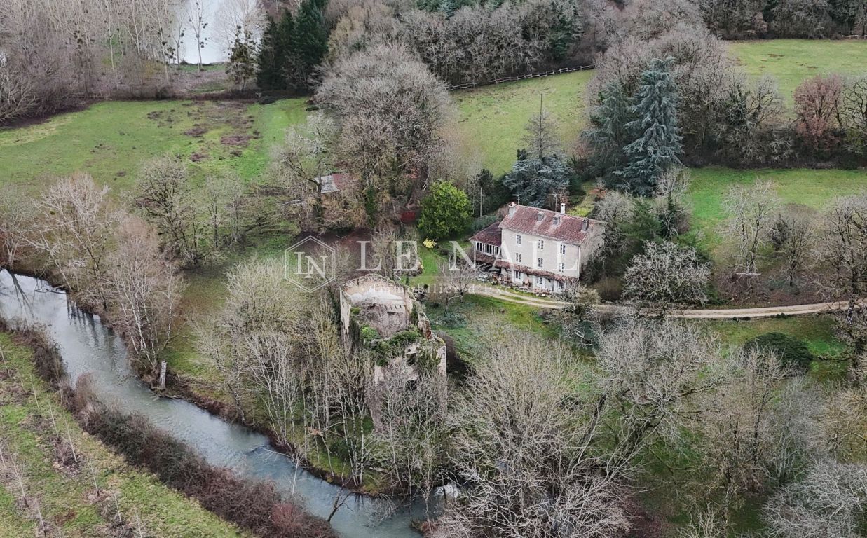 propriété 10 pièces en vente à POITIERS (86000) - Plus de details