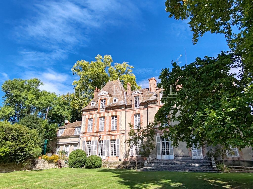 manor house 15 rooms for sale on LONGPONT SUR ORGE (91310) - See details