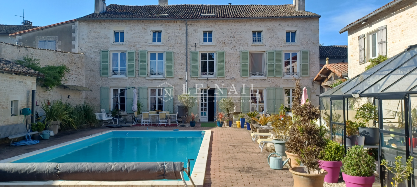 maison 12 pièces en vente à VALENCE EN POITOU (86700) - Plus de details