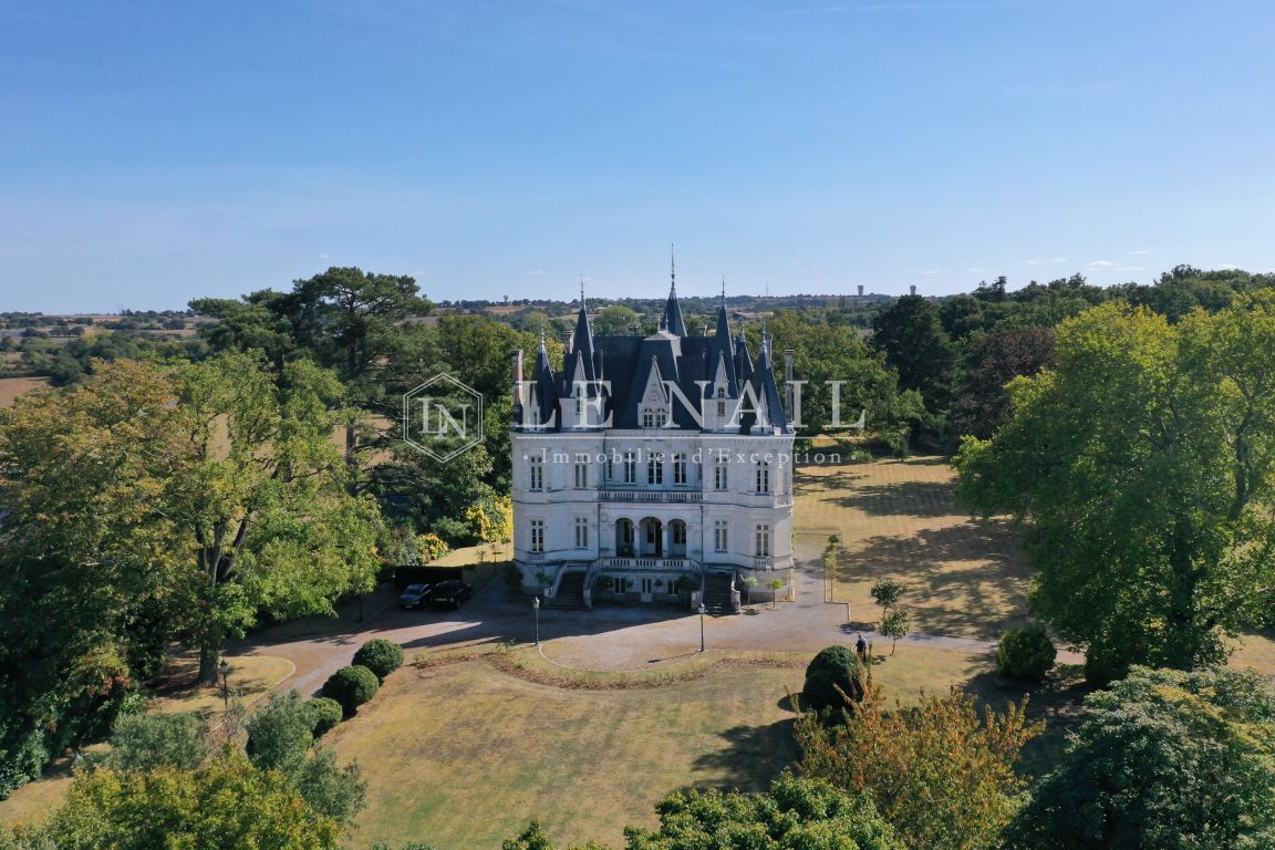castle 13 rooms for sale on ANGERS (49100) - See details