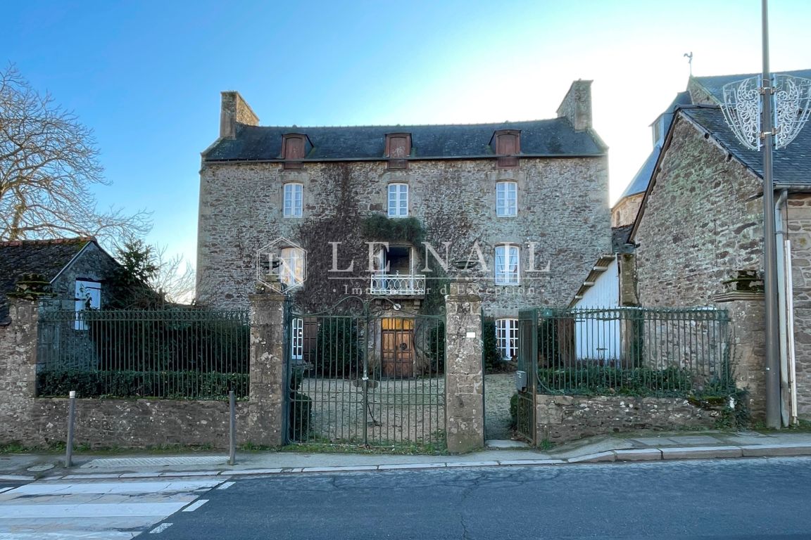 mansion 10 rooms for sale on DINAN (22100) - See details