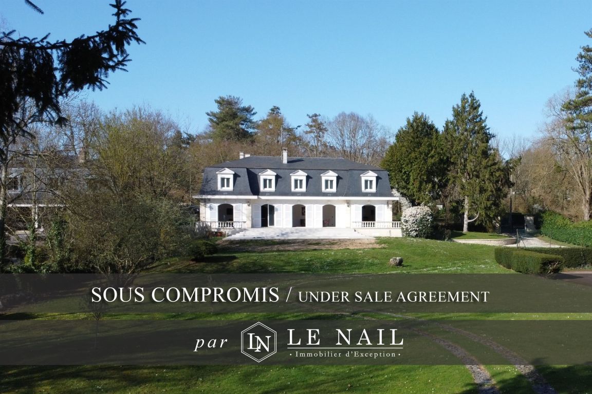 mansion 11 rooms for sale on MELUN (77000) - See details