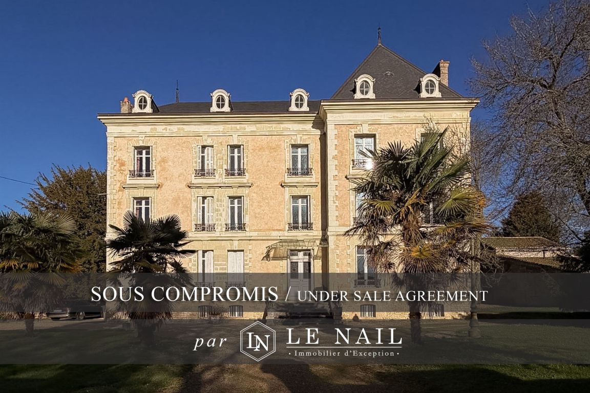mansion 15 rooms for sale on LOUDUN (86200) - See details