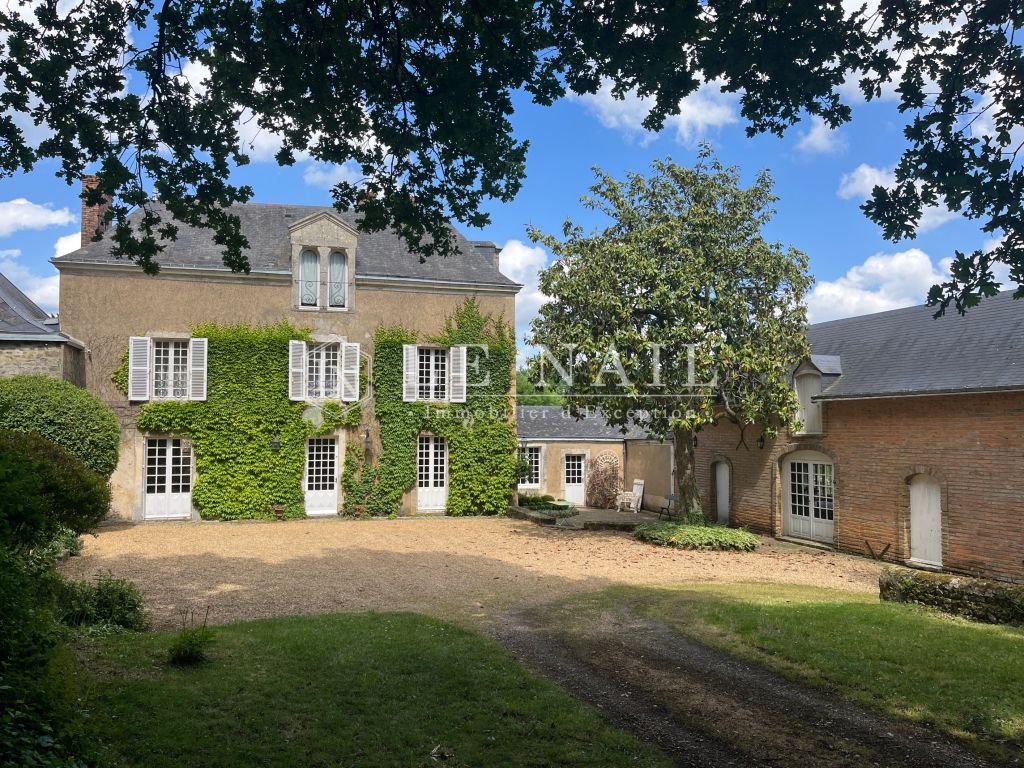 manor house 11 rooms for sale on SABLE SUR SARTHE (72300) - See details