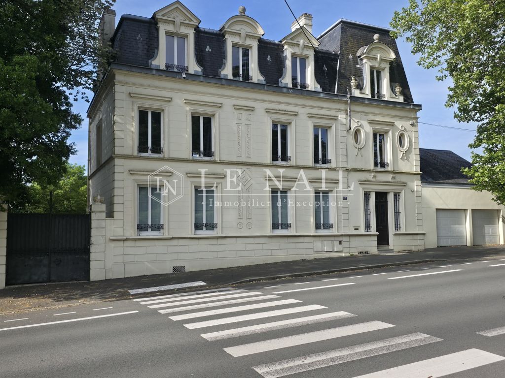 mansion (hôtel particulier) 17 rooms for sale on ALENCON (61000) - See details