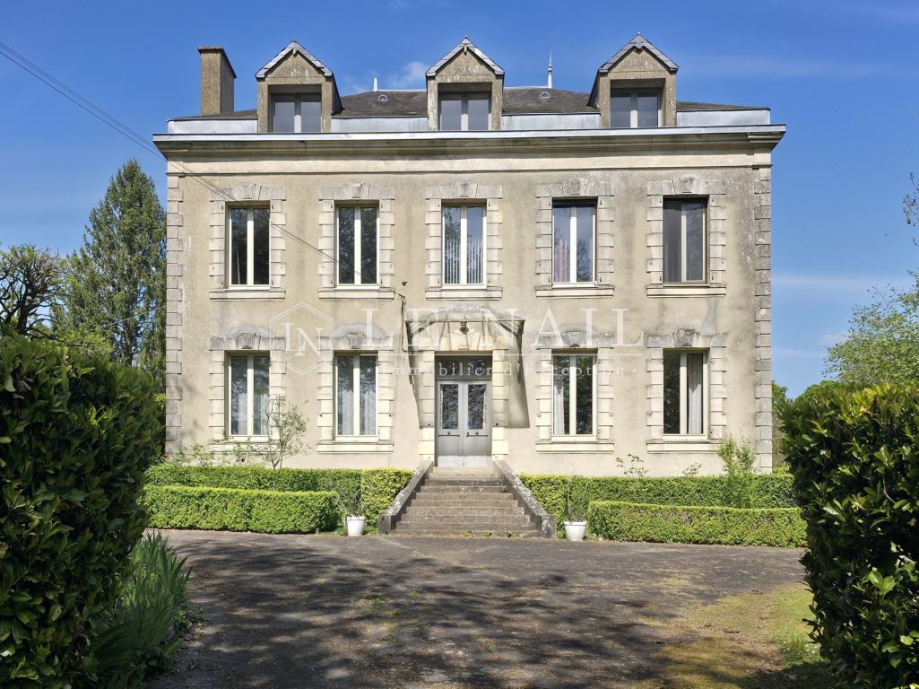 maison bourgeoise 12 pièces en vente à MAMERS (72600) - Plus de details