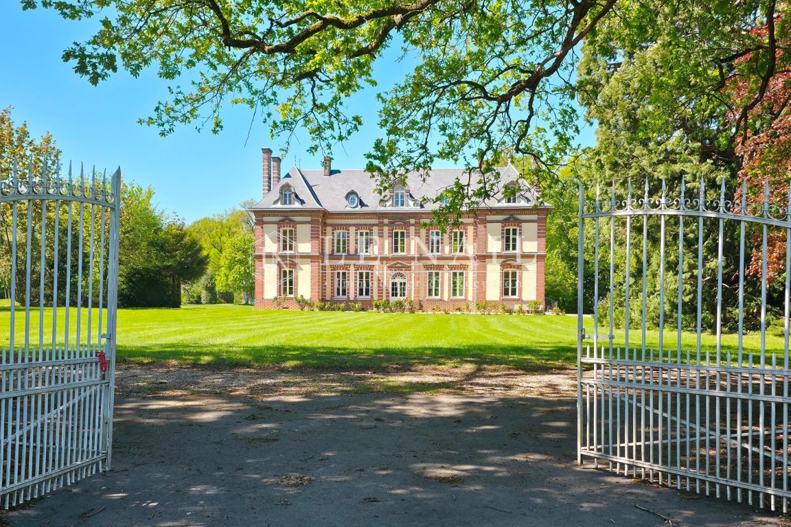 property 14 rooms for sale on VERNEUIL SUR AVRE (27130) - See details