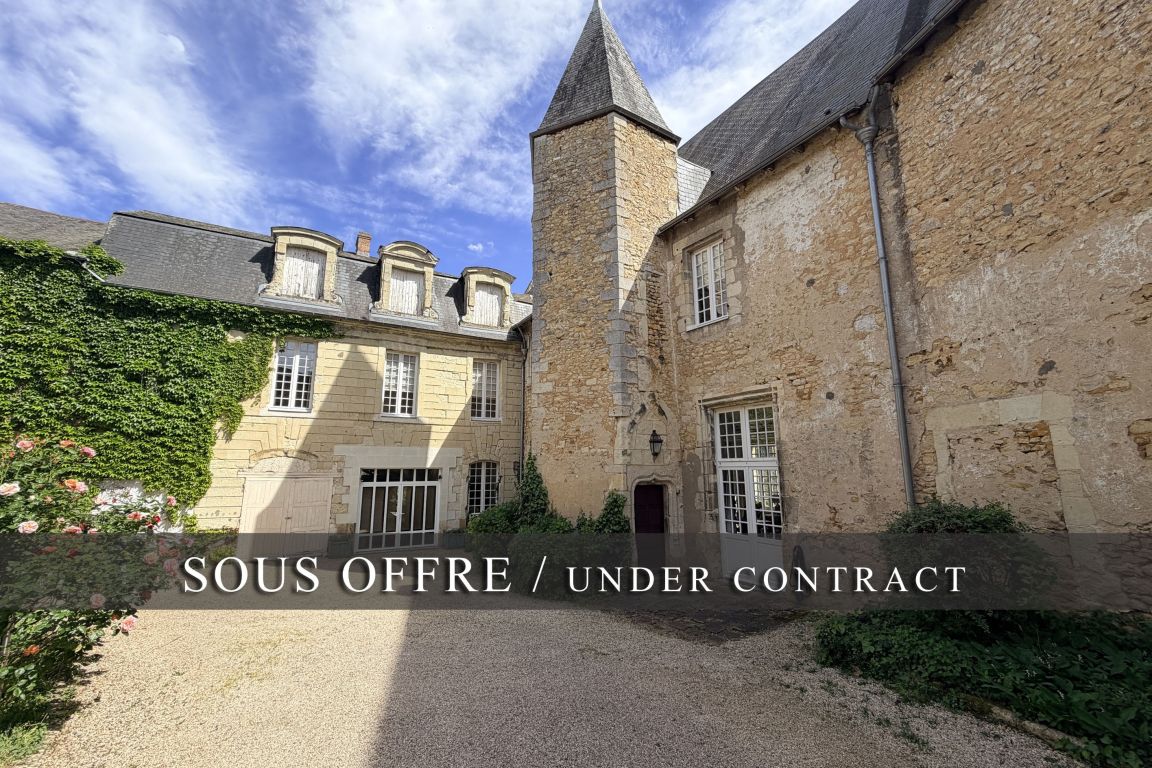 mansion (hôtel particulier) 10 rooms for sale on SAUMUR (49400) - See details
