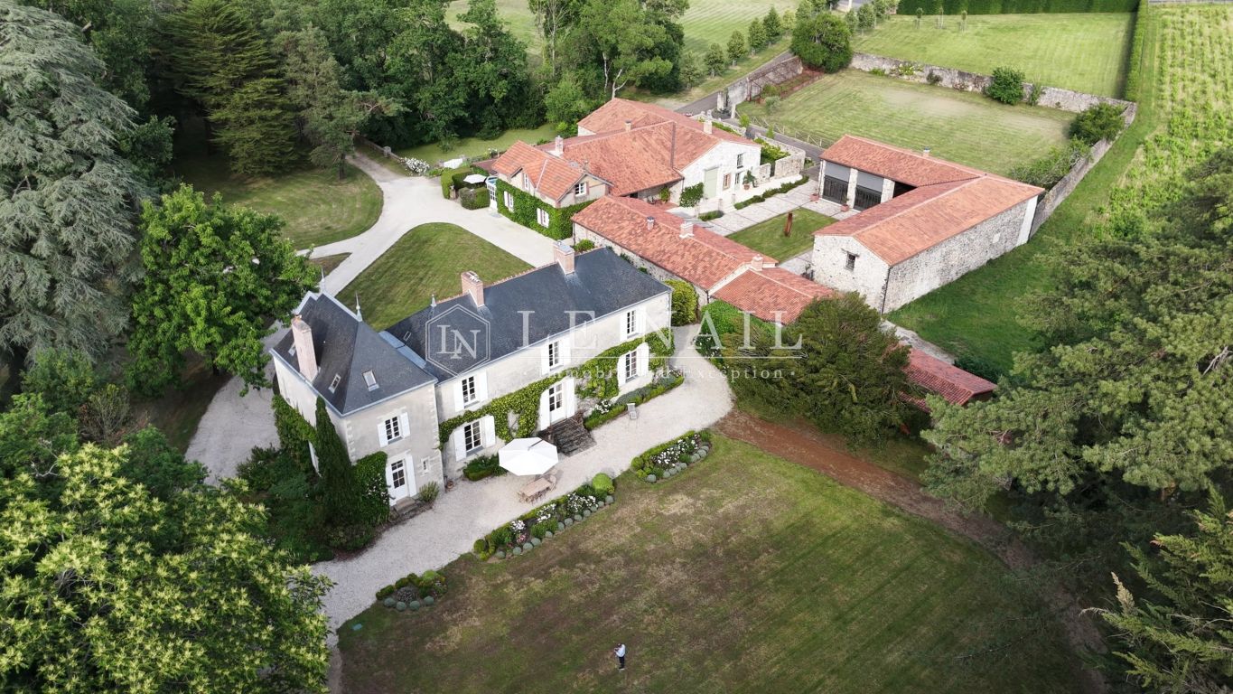 property 9 rooms for sale on CLISSON (44190) - See details