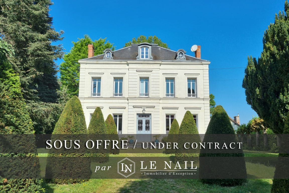mansion 10 rooms for sale on ST AIGNAN (41110) - See details
