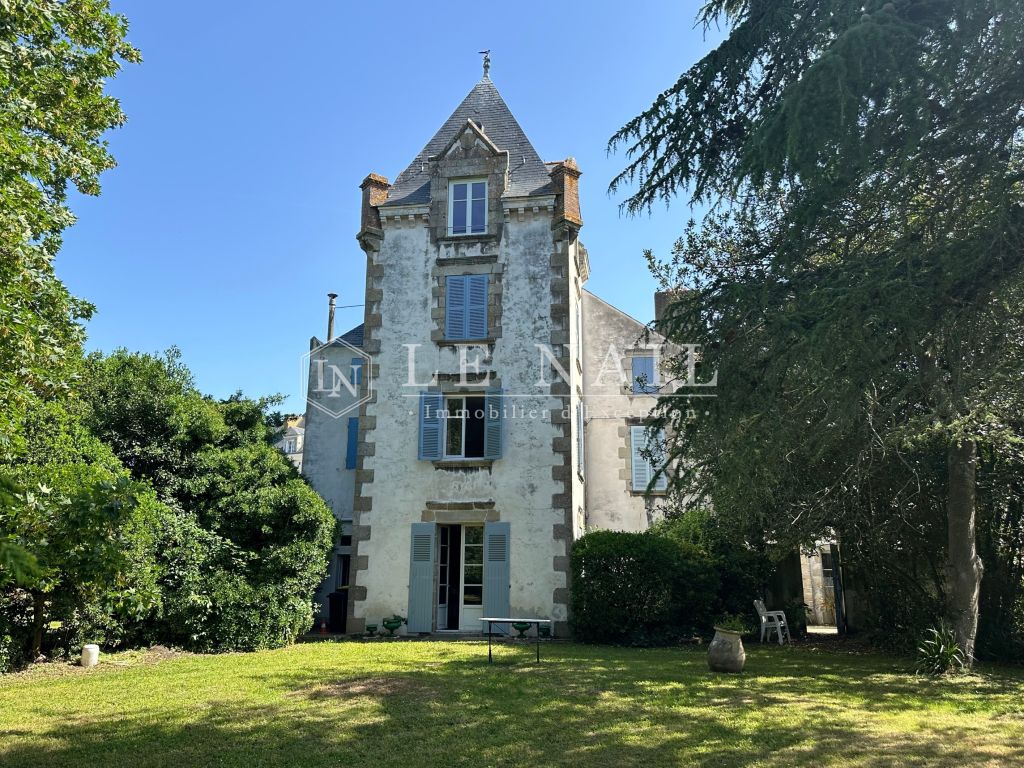 townhouse 26 rooms for sale on LE CROISIC (44490) - See details