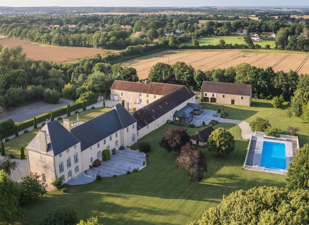 manoir 30 pièces en vente à FALAISE (14700) - Plus de details