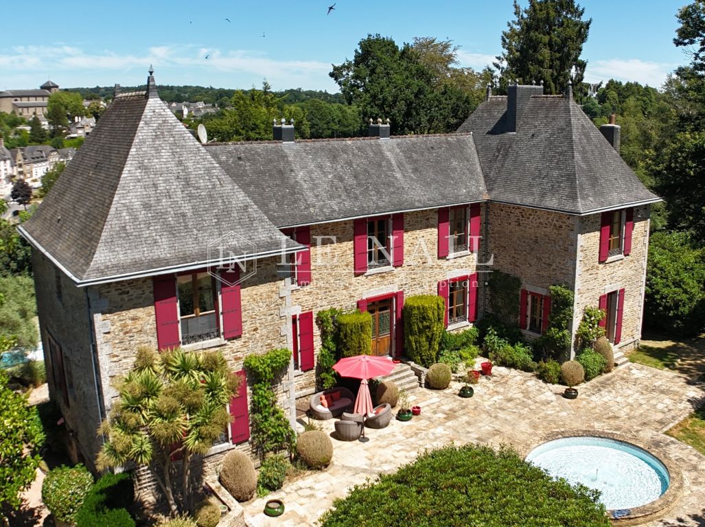 château 9 pièces en vente à MONCONTOUR (22510) - Plus de details