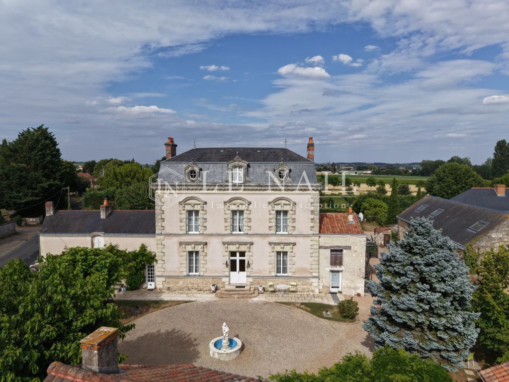 manoir 9 pièces en vente à SAUMUR (49400) - Plus de details
