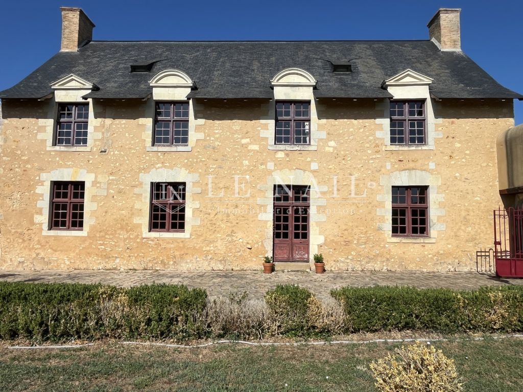 manoir 8 pièces en vente à LA FLECHE (72200) - Plus de details