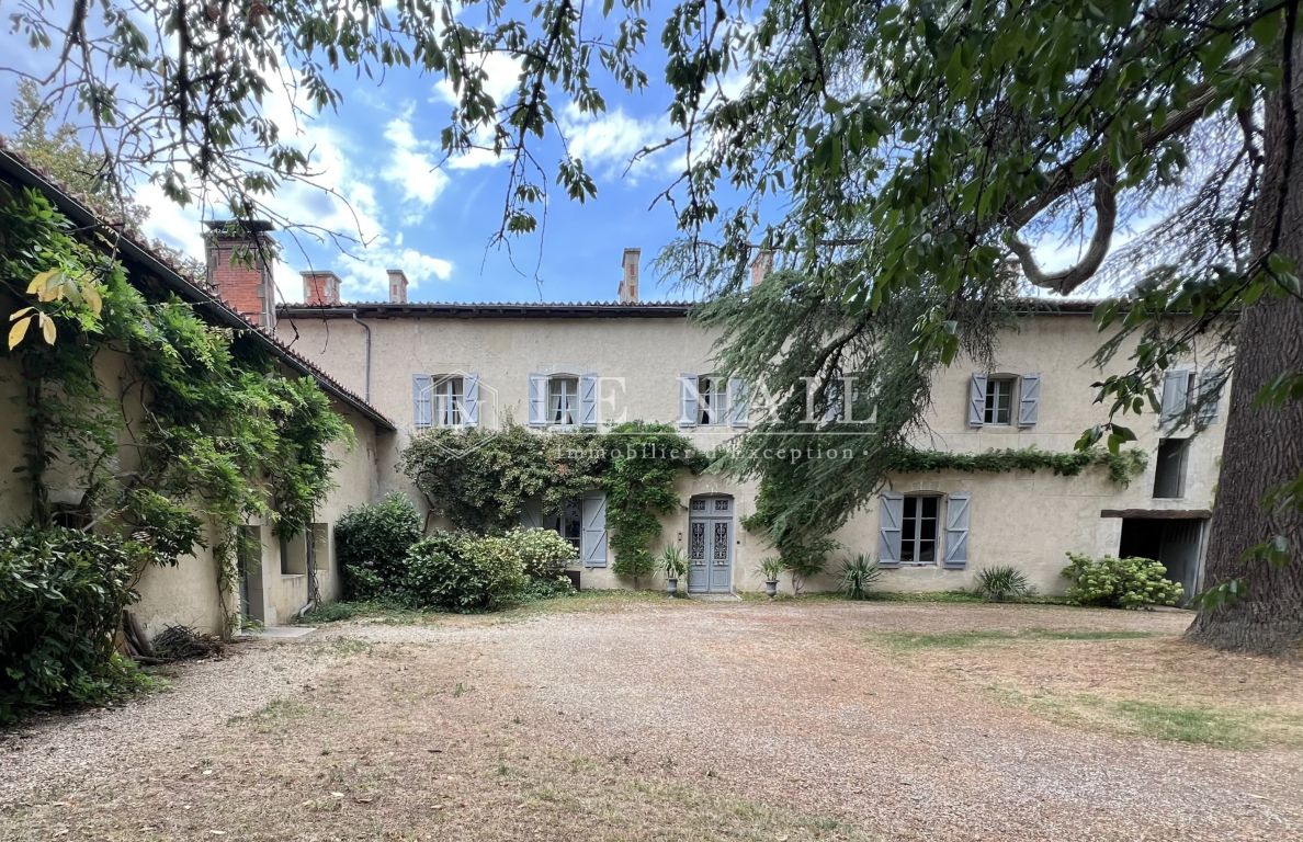 property 14 rooms for sale on ANGOULEME (16000) - See details