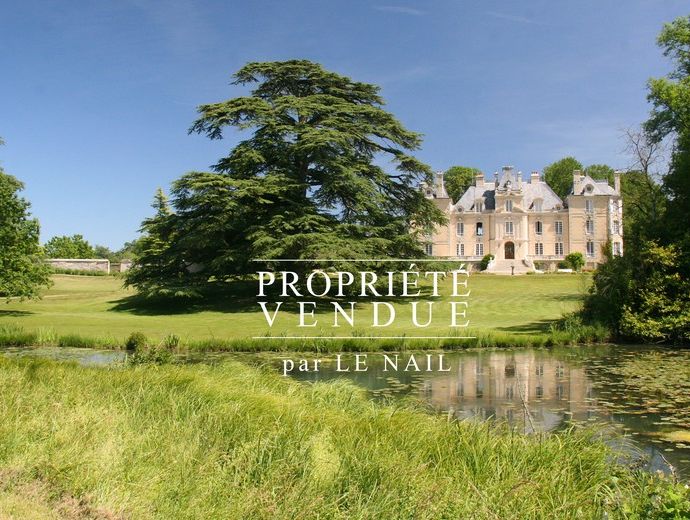 CHÂTEAU VENDU - POITIERS (VIENNE)