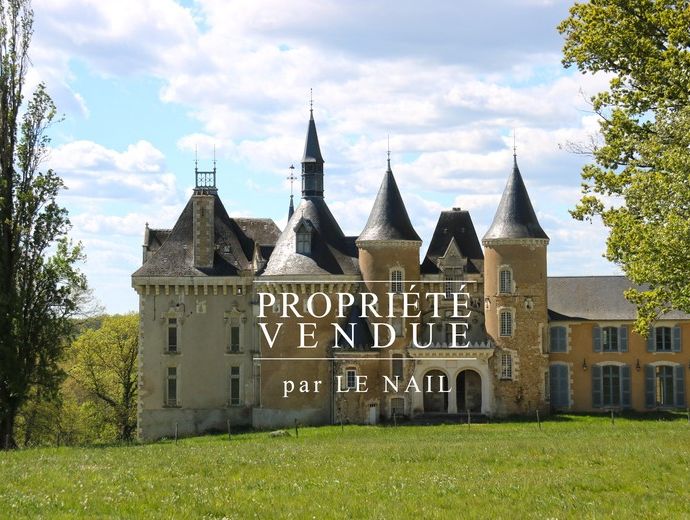 CASTLE SOLD - CHÂTEAUROUX (INDRE)