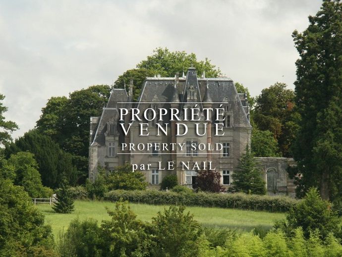 CHÂTEAU VENDU - LAVAL (MAYENNE)