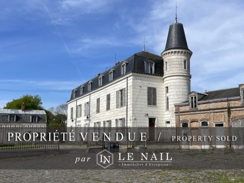 19TH-CENTURY CHATEAU SOLD NEAR PARIS, IN THE ESSONNE DEPARTMENT