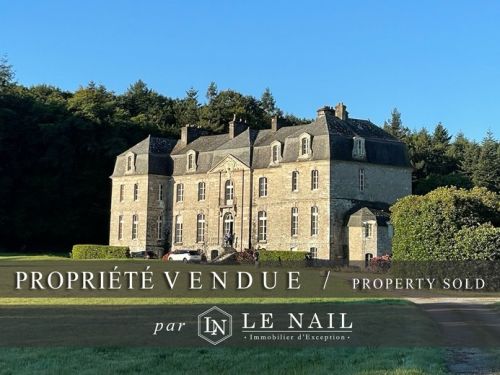 Château Monument Historique avec 20 hectares vendu dans le Morbihan