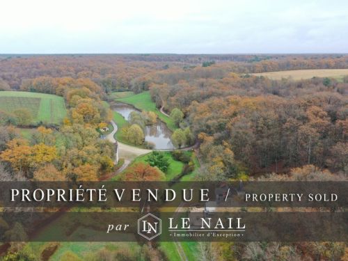 EXCEPTIONNEL DOMAINE DE CHASSE DE 503 HECTARES PROCHE DE CHINON