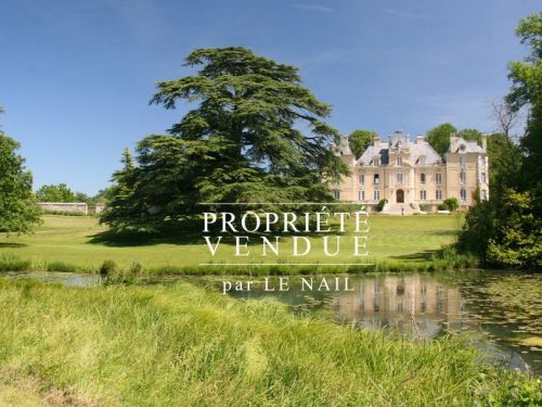 CHÂTEAU VENDU - POITIERS (VIENNE)