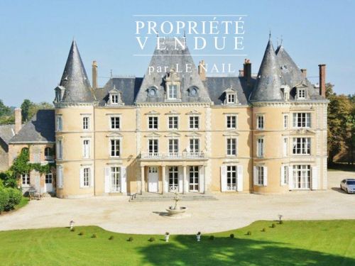 CHÂTEAU VENDU - LAVAL (MAYENNE)