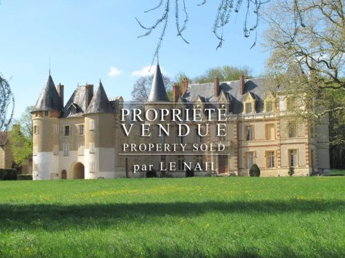 CHÂTEAU VENDU - NEVERS (NIÈVRE)