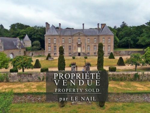 Superb Listed castle sold in Brittany