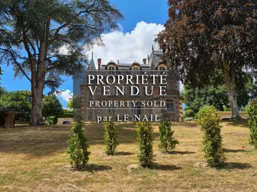 BELLE DEMEURE VENDUE ENTRE LE MANS ET TOURS