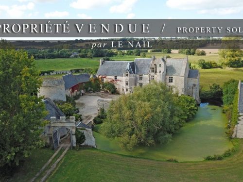 TRES BEAU MANOIR MONUMENT HISTORIQUE VENDU DANS LE CALVADOS