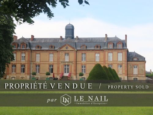 Beautiful listed château 20km from Le Mans